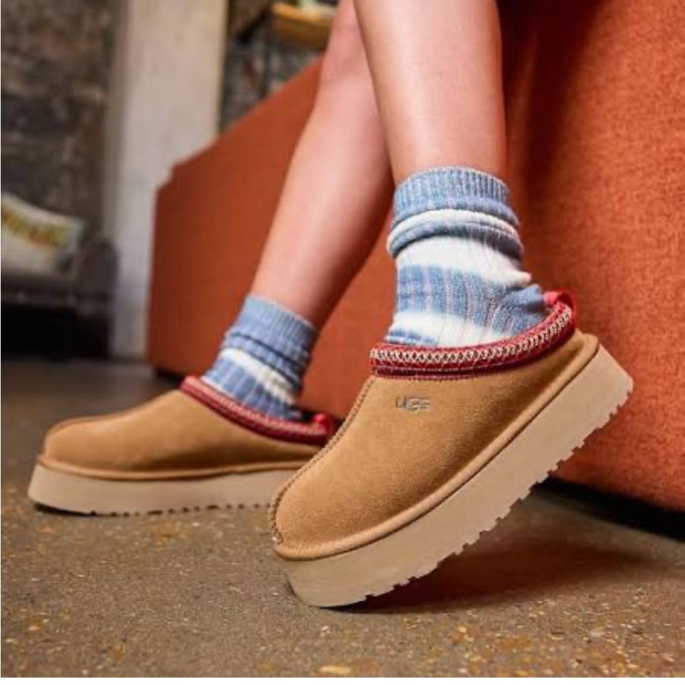 Ugg Women’s Tazz IU platform slippers-Chestnut-size 8